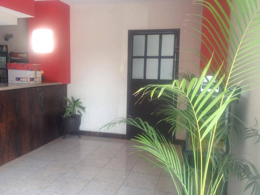 Hotel La Paz Гвадалахара Екстер'єр фото